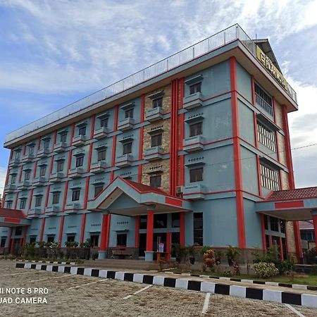 Hotel Pilar Mosa Muarawahau Екстериор снимка